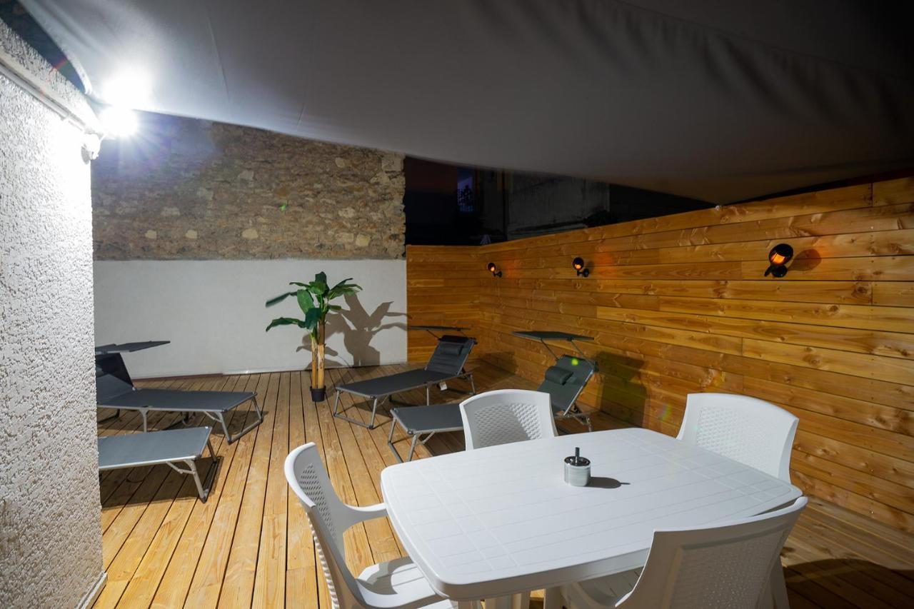 Superbe Appartement A 2 Pas Des Halles, Climatise, Terrasse, Garage 纳博讷 外观 照片